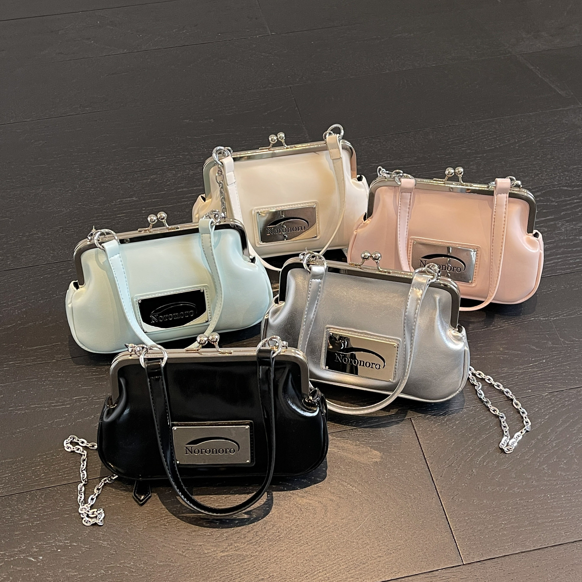 Luxury Brand Designer Bag ABS Hard Shell Makeup Box Bag Clip Coin Purse Ins Trendy Single Shoulder Crossbody Bag Niche Sweet Handbag For Women