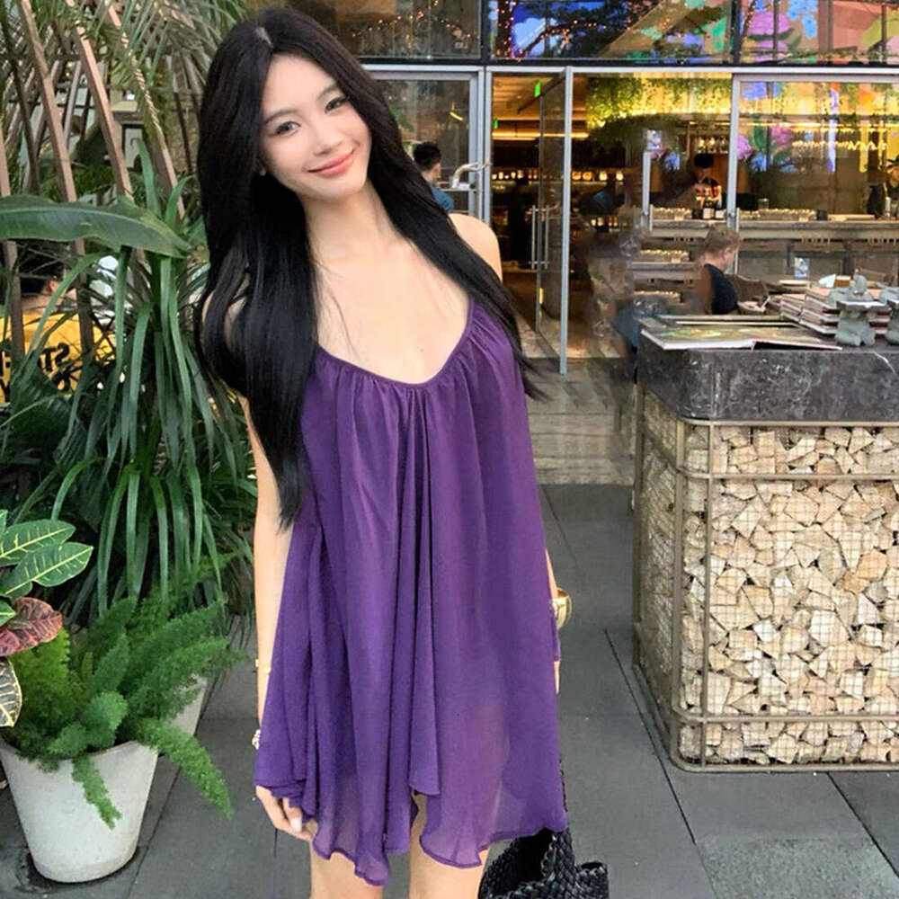 2025 Summer New Slim Fit Neck Sleeveless Versatile Slimming Halter Backless V-Neck Dress for Women 25a