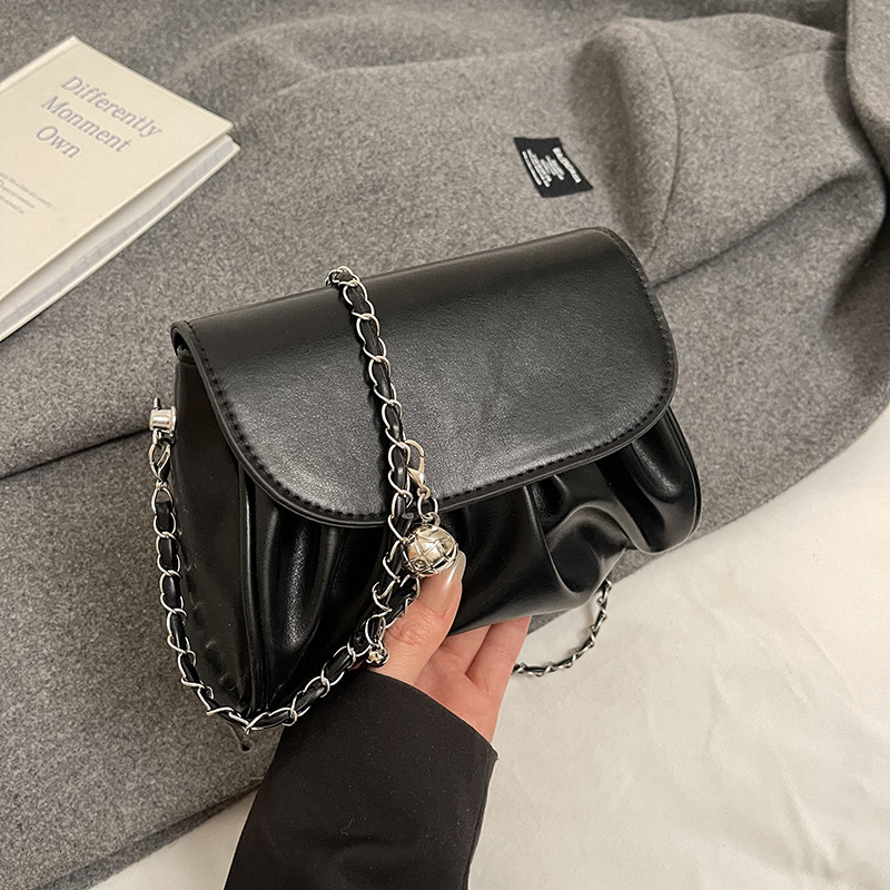 2025 Summer New Women's Shoulder Bag Fashion Summer New Solid Color Folded Handbag Cute Simple Chain women's Women's Crossbody Bag New 