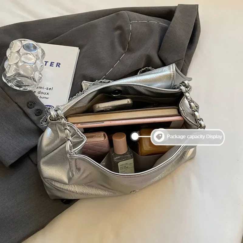 2025 New Popular Womens Casual Soft Surface Large Capacity Bag All-Match Chain Messenger Bag Popular Silver Shoulder Bag Handbag Y250725