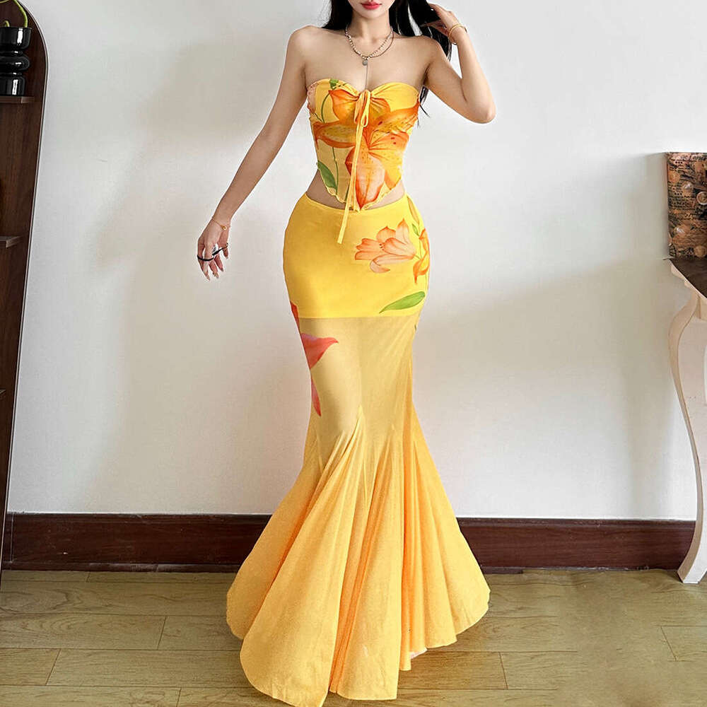 2025 Summer New Vacation Versatile Strapless Slim Top High Waist Elegant Bodycon Skirt for Women 04e