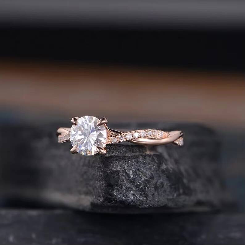Moissanite Ring Rose Gold Plated Women Fashion Jewelry 925 Sterling Silver Wedding Engagement Bands Jewelry Wholesaler