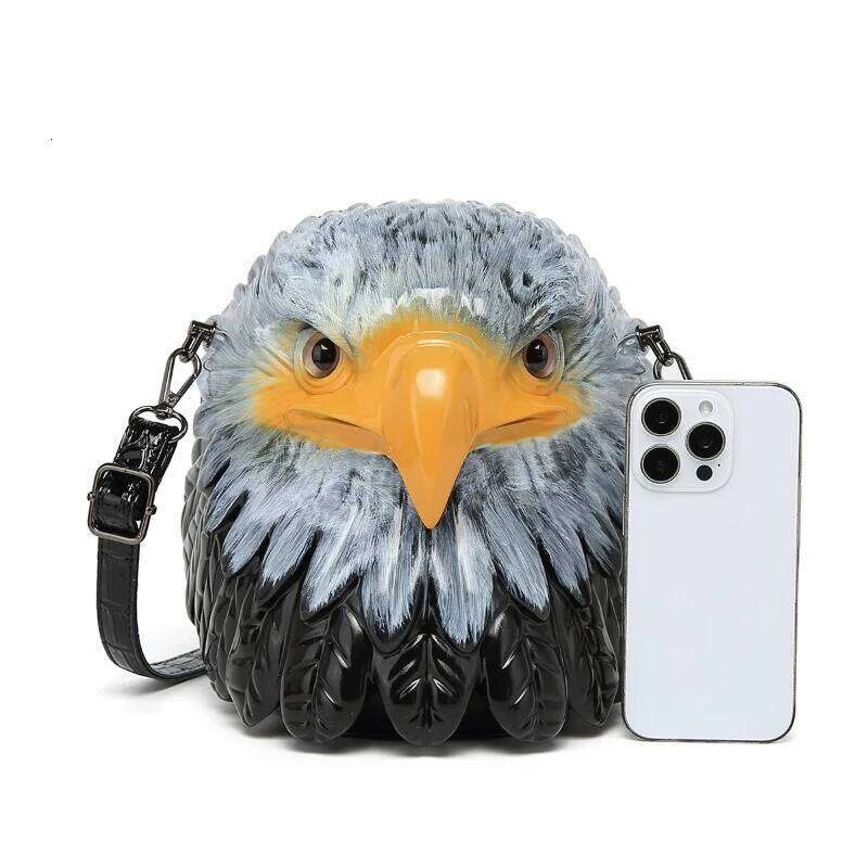 Luxurious designer The 2025 new creative, individual and retro bald eagle handbag is niche crossbody bag with a sense of animal design