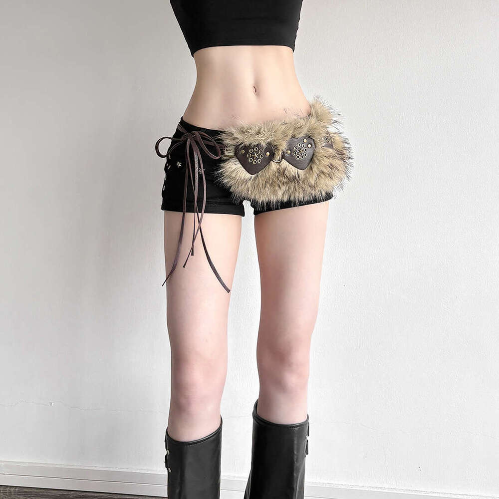 2025 Summer New Niche Personality Hot Girl Sexy Plush Irregular Heart Versatile Belt for Women c21