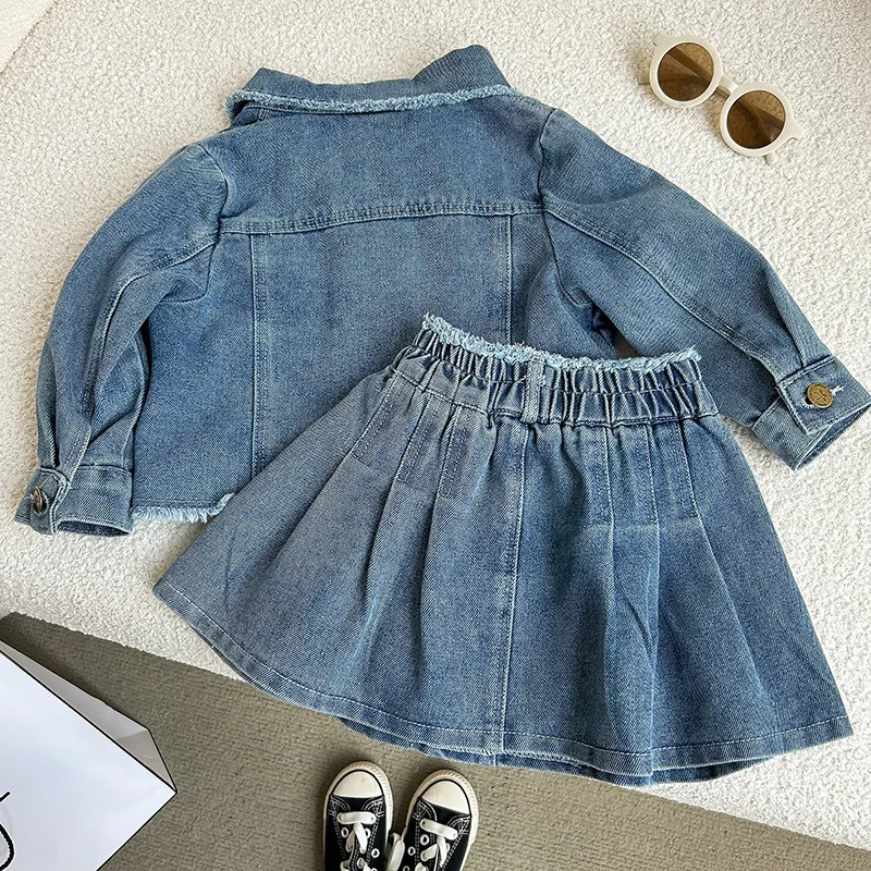 2-8 year old girls denim set with retro lapel long sleeved denim jacketpleated skirt cover girls fashionable and trendy set 250724