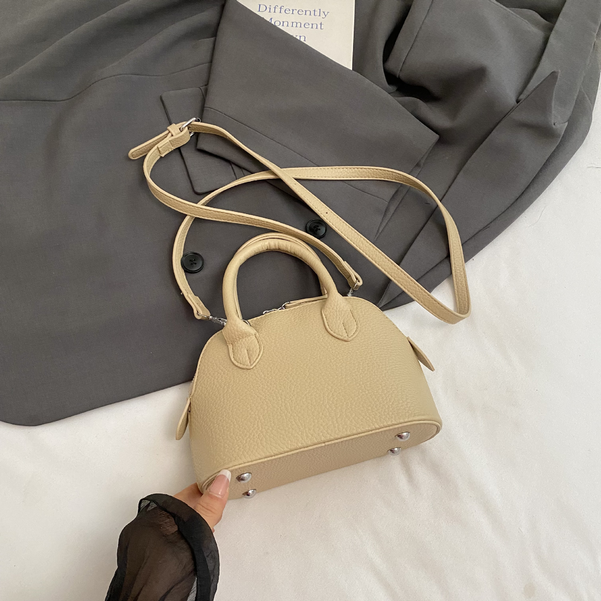2025 Summer New Women's Crossbody Bag New Solid Color Elegant Shoulder Bag Lychee Pattern Handbag Shell Bag Summer New Women's Shoulder Bag 