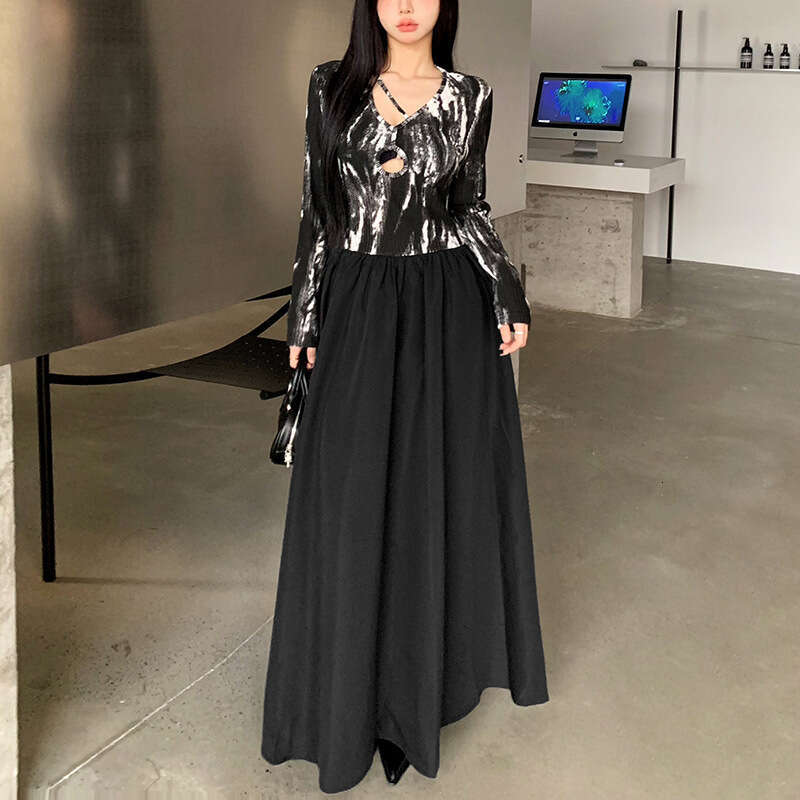 2023 Autumn New Women's Solid Color Slim High Waist Fashion V-neck Long Sleeve Backless Dress def