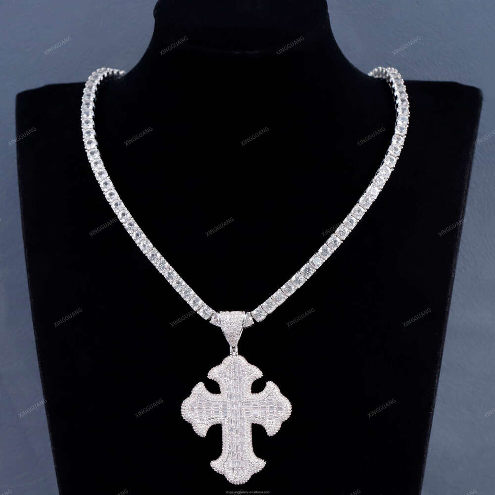 XG High Quality Baguettes Cross Pass Dia test Real Sier CRA VVS Moissanite Fine Jewelry Pendant