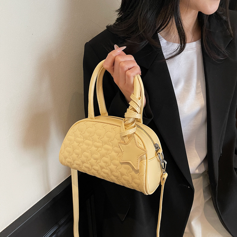 Luxury Brand Designer Bag Niche Design Star Pattern Bowling Bag For Women 2025 New Fashion Simple Single Shoulder Crossbody Pillow Bag