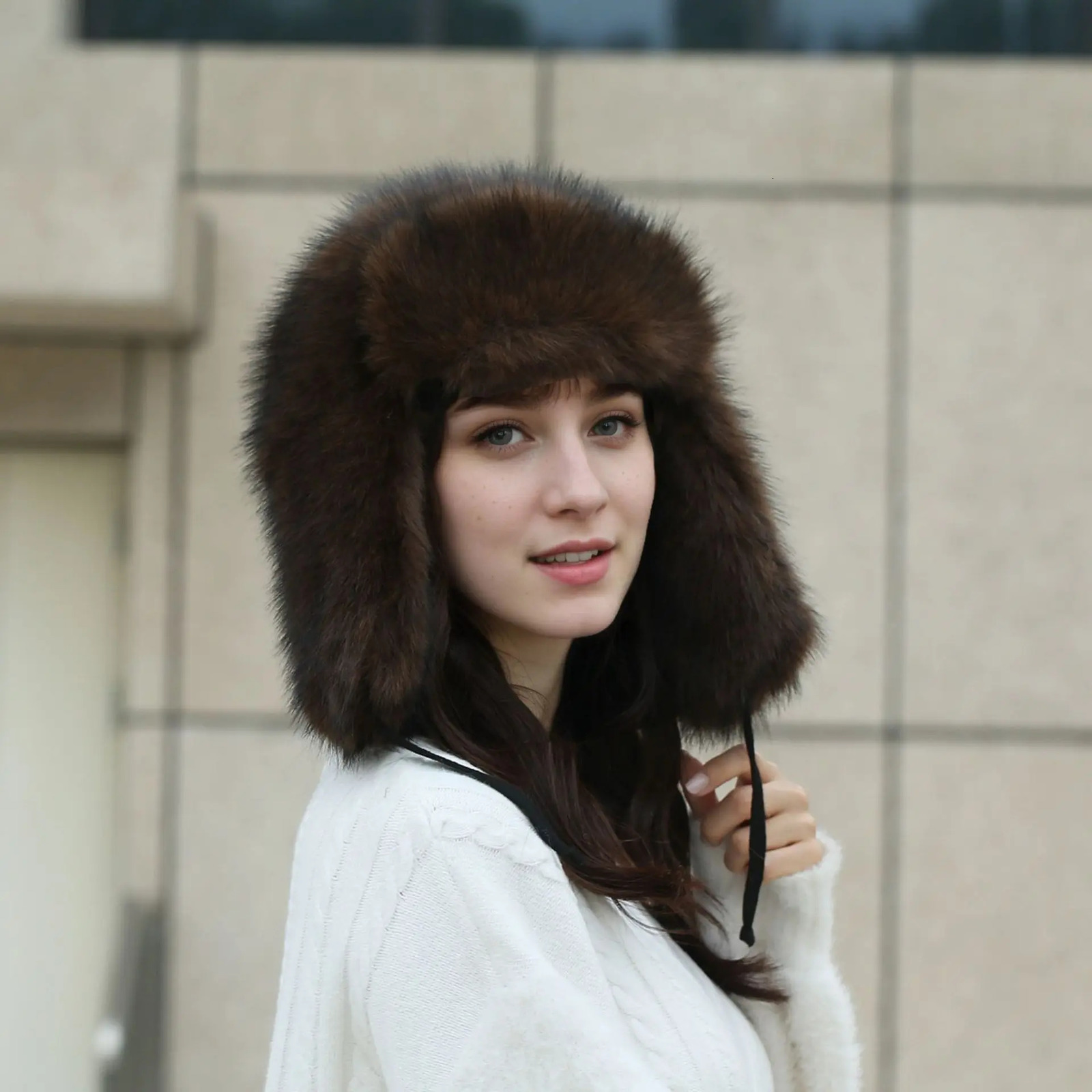 Fashion Fluffy Winter Hats For Women Russian Female Round Cap Faux Fur Hats Faux Raccoon Fur Beanies Faux Fox Bomber Hat 250724