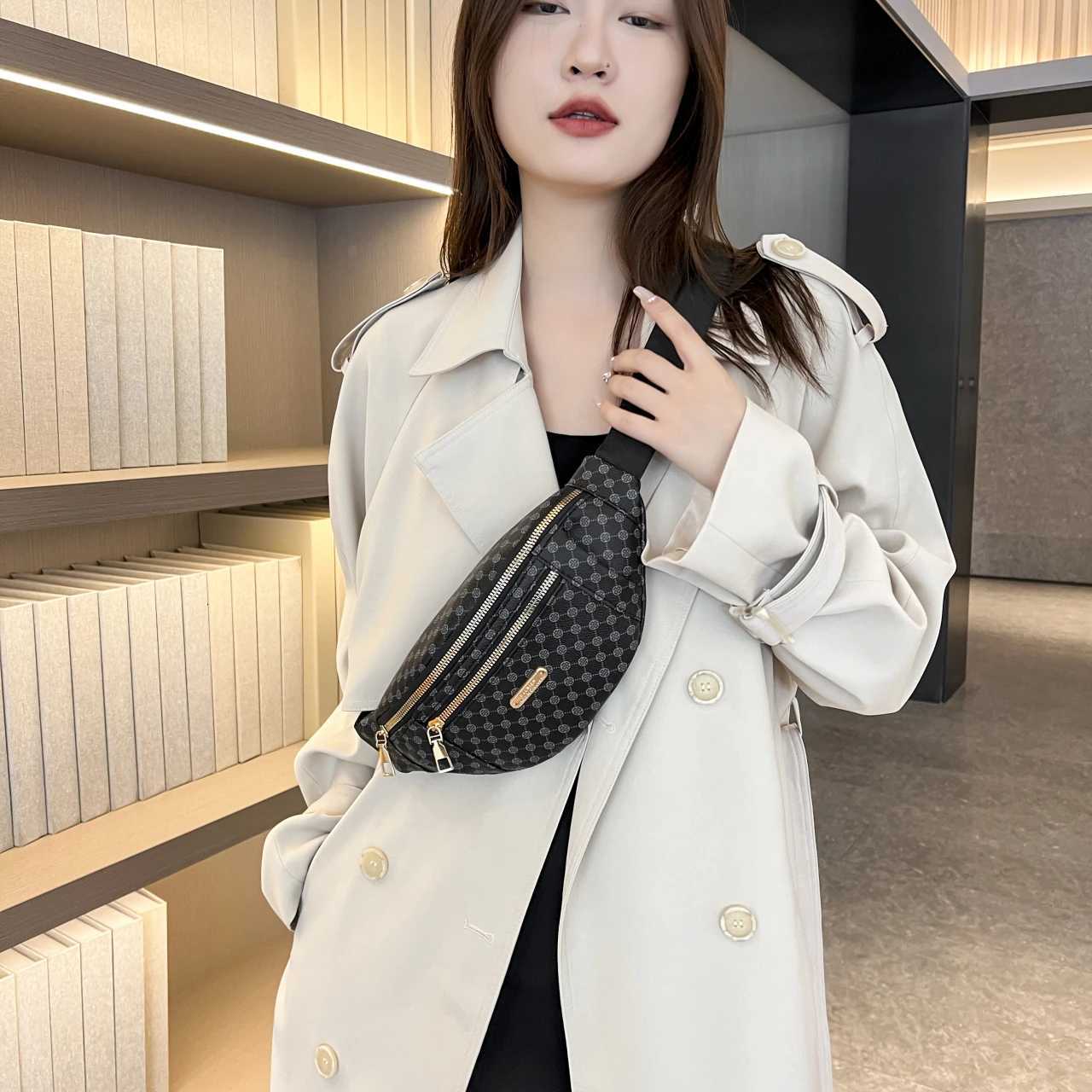 Mens Fanny Pack Unisex Lightweight Sports Cycling Waist Bag Classic Small Shoulder Bags for Men Belt Pouch Phone Bag M Y250724