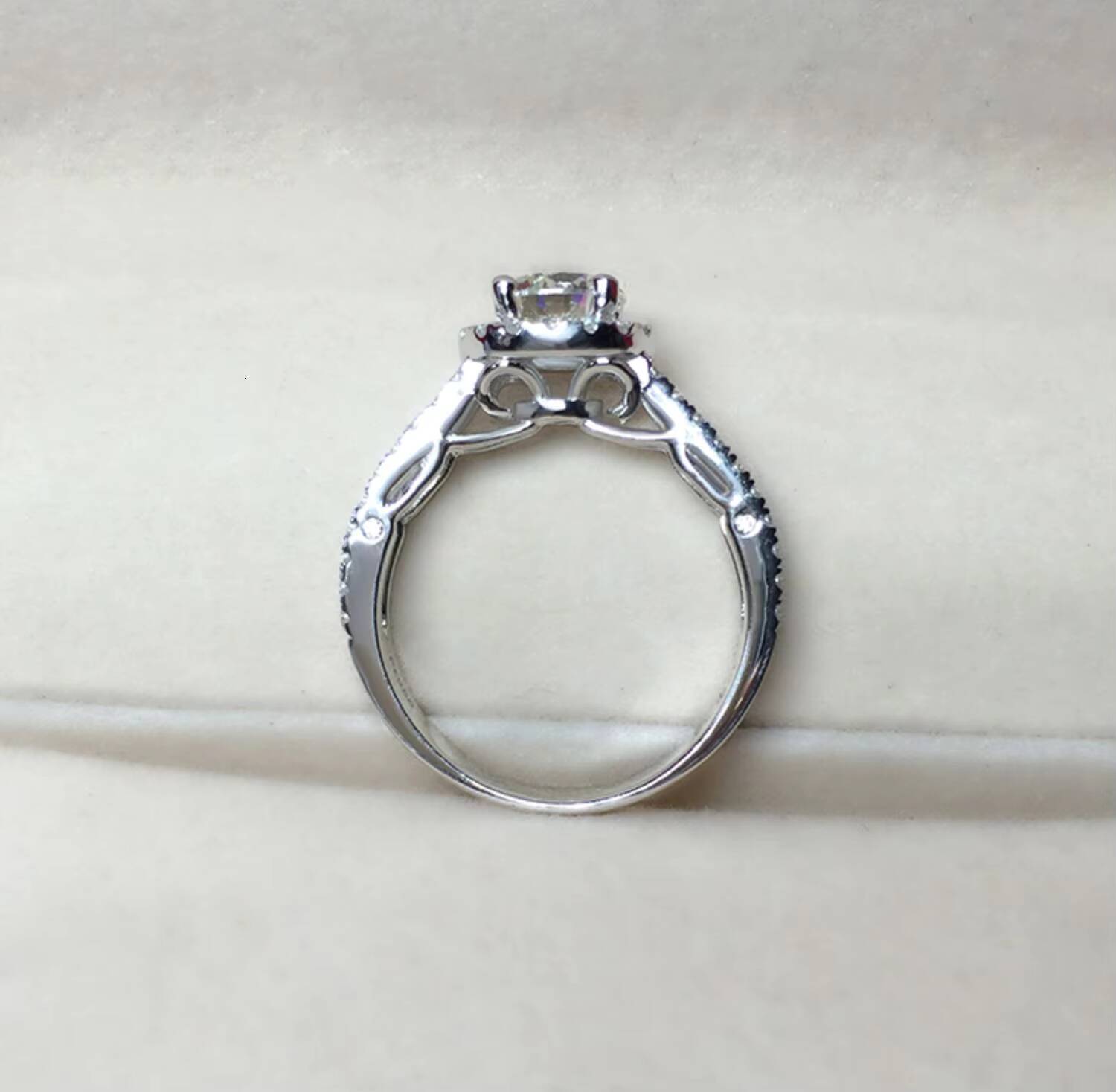Simulated Moissanite Engagement Ring for Women 8 Hearts 8 Arrows Adjustable Open Band Fashion Jewelry