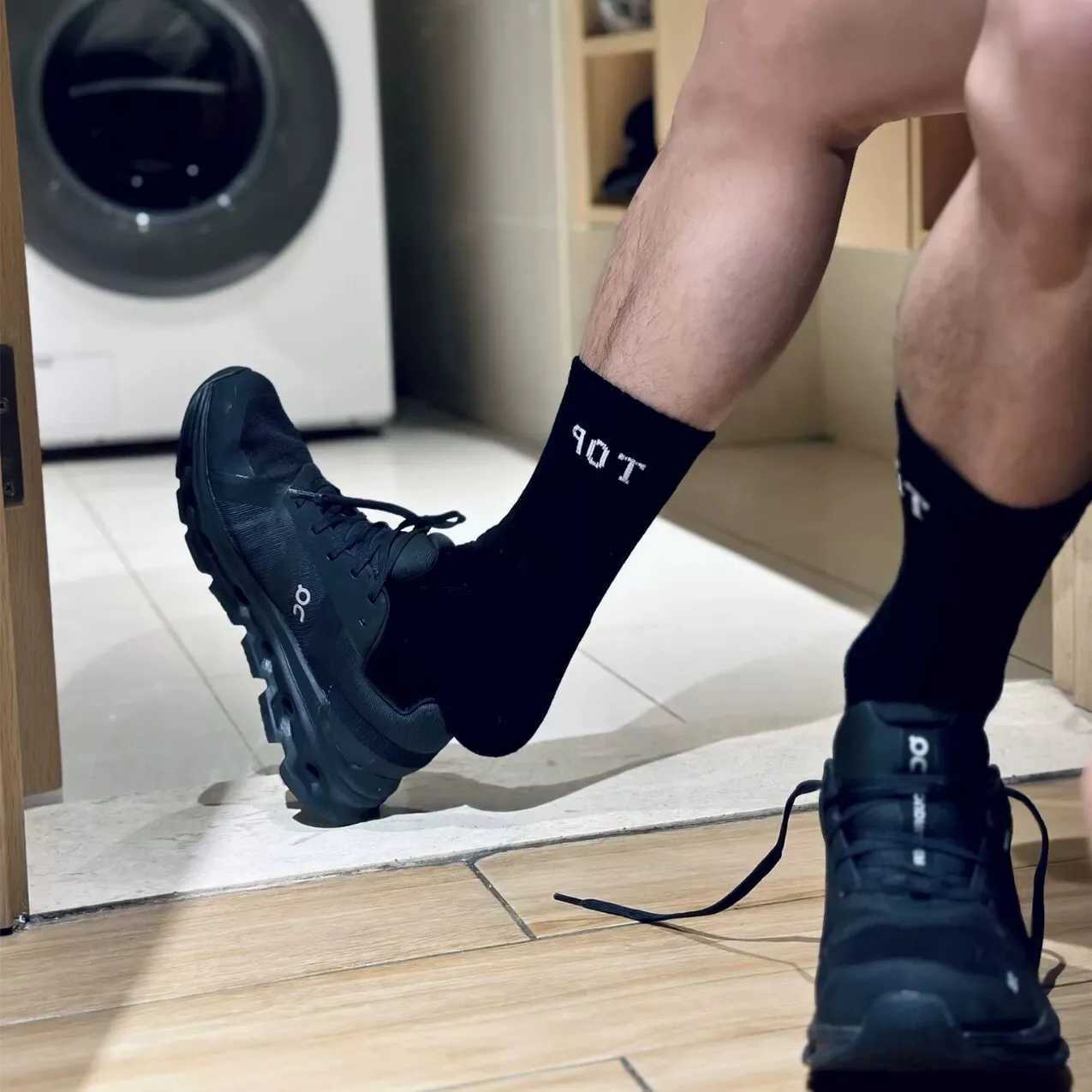 New Design Mens Socks Personality Letter Print Middle Tube Socks Top Bottom Vers Cotton Socks X250725