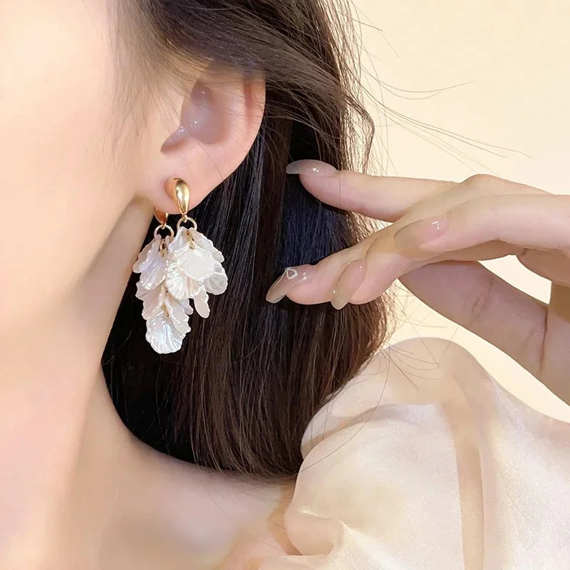 Korea n Fashion Jewelry Resin Shell Fringe Front and Back Earrings Elegant Women Beach Party Accessories 250715