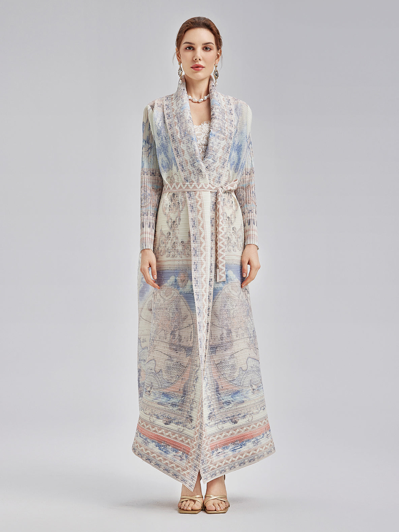 Ethnic ClothingThe Abaya long windbreaker for women is elegant, loose, large-sized printed cardigan and shawl in an Arabian style. It's trendy NZ