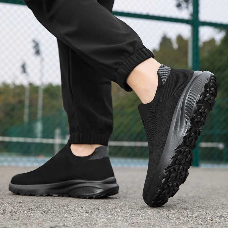 Hot Sale Men Casual Shoes Ultralight Comfortable Running Shoes Unisex Men Sock Mouth Sneakers Mens Tennis Shoes XJ250725