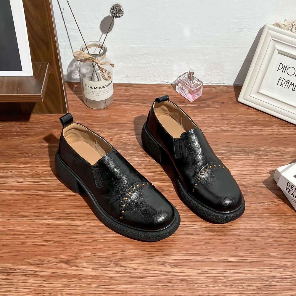 2025 Spring Summer New Thick-Soled Loafers Shallow Mouth Leather Women, Outdoor Wear, Height-Increasing Shoes for Petite Women