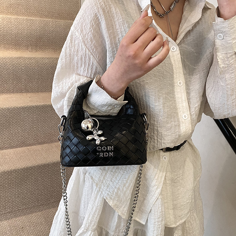 Luxury Brand Designer Bag Korean Style Woven Handbag For Women 2025 Spring Summer New Light Luxury Niche Chain Crossbody Shoulder Bag Crescent Bag