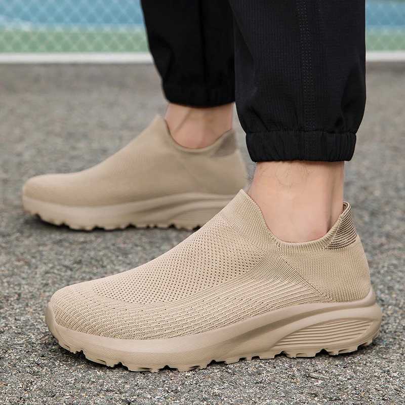 Hot Sale Men Casual Shoes Ultralight Comfortable Running Shoes Unisex Men Sock Mouth Sneakers Mens Tennis Shoes XJ250725