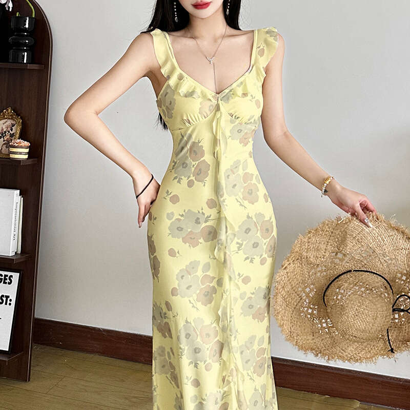2025 Summer New Women's Sexy Low-Cut Hot Girl Vacation Style Printed Slim Backless Dress 862