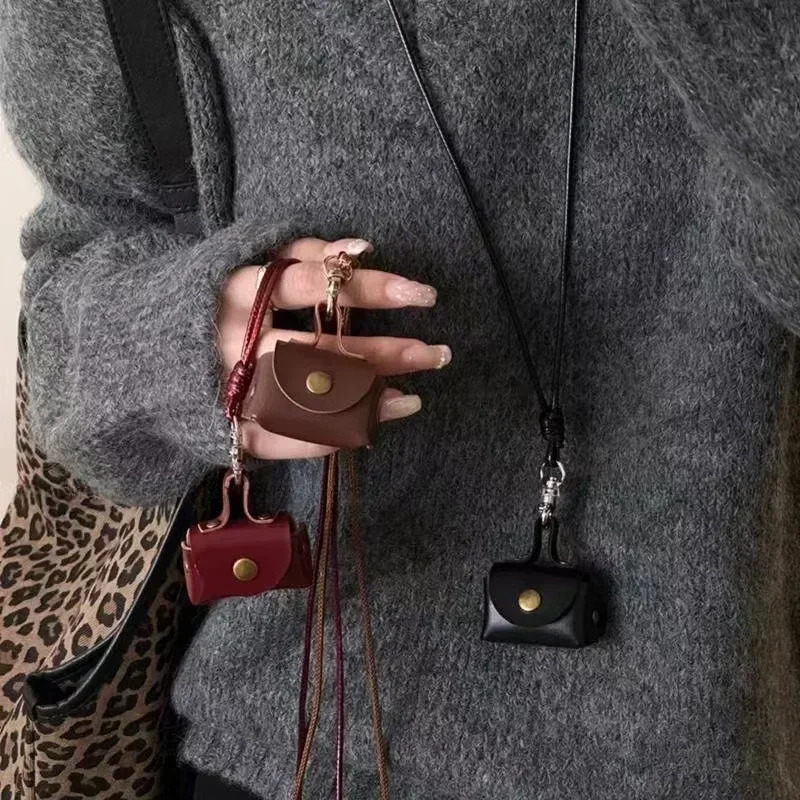 LATS Retro Cute Small Leather Bag Long Necklace for Women Fashion Sweater Chain Neck Hanging Jewelry Versatile Accessory Gift 250716