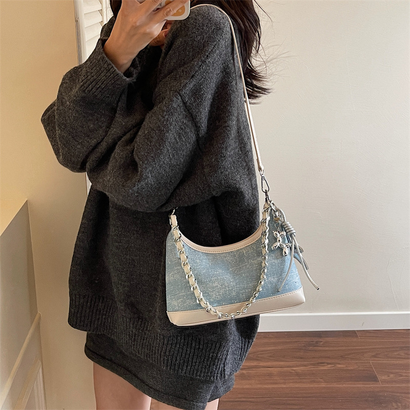 Summer 2025 New Women's Crossbody Bag Fashionable Color Block Denim Dumpling Bag Fashionable Summer New Women's Shoulder Bag New Designer Ba