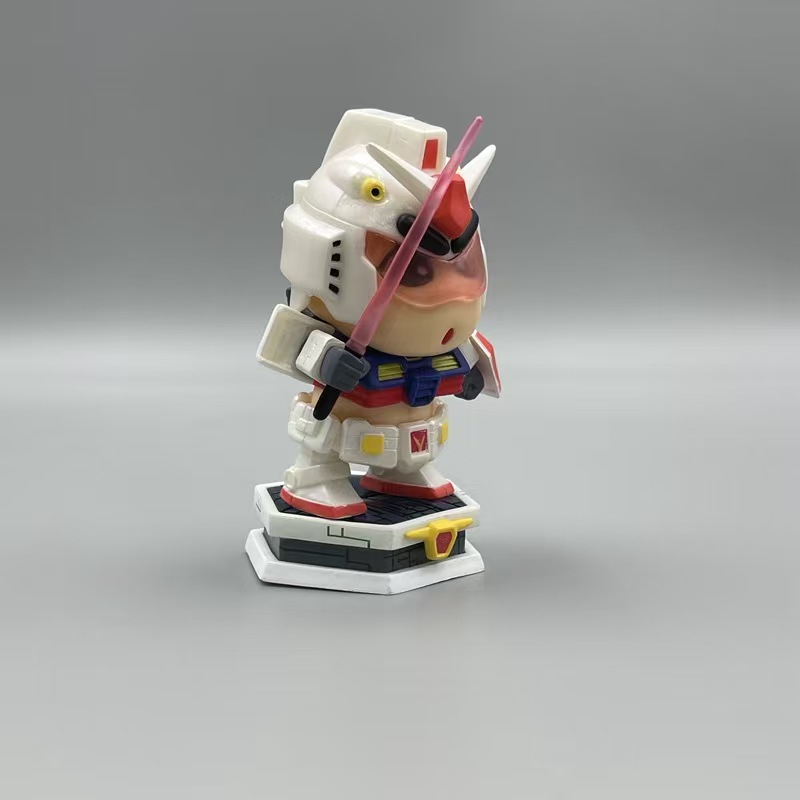 GK Crayon Shin-chan, base with light-up function, Gundam Shin-chan GD figure, car ornament, chassis doll model