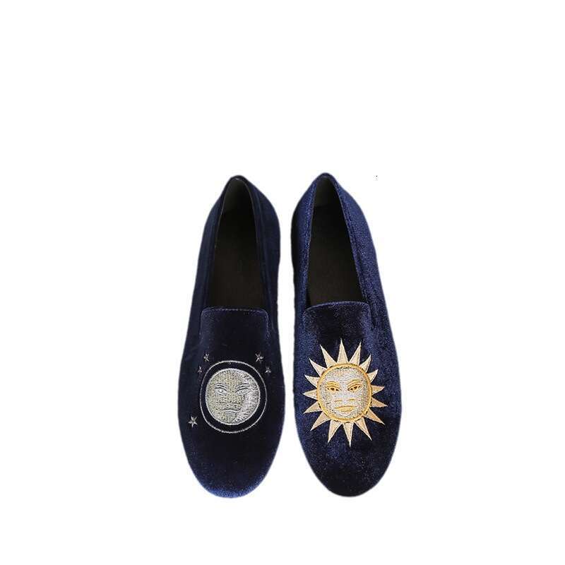 Grape Mom Style French Exquisite Embroidered Casual Slip-On Velvet Soft Sole Loafers for Women