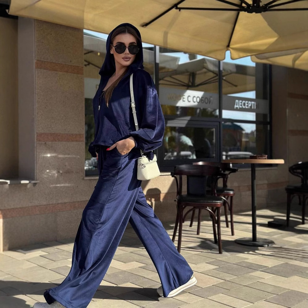 2025 New Womens Solid Color Velvet Short Hooded Top Fashion Casual Three-Piece Set