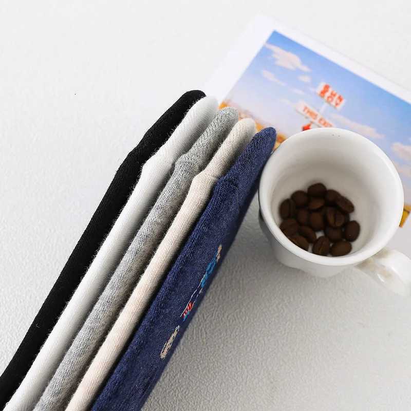 5 Pairs Unisex Men Socks 5 Colors Summer New Cartoon Bear Cotton Boat Socks Light Comfortable Sweat-absorbent Invisible Socks X250725
