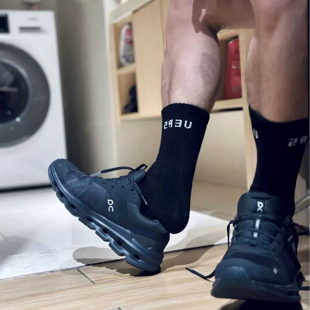 New Design Mens Socks Personality Letter Print Middle Tube Socks Top Bottom Vers Cotton Socks X250725