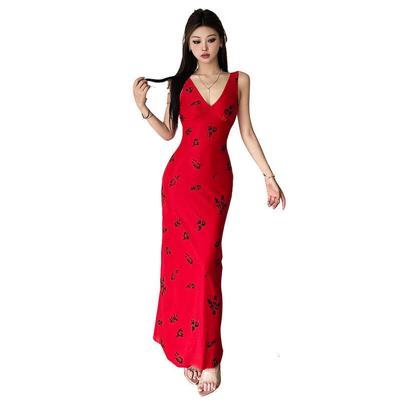 2024 Summer New Women's Solid Color Slim High Waist Street Fashion V-neck Sleeveless Dress 48b