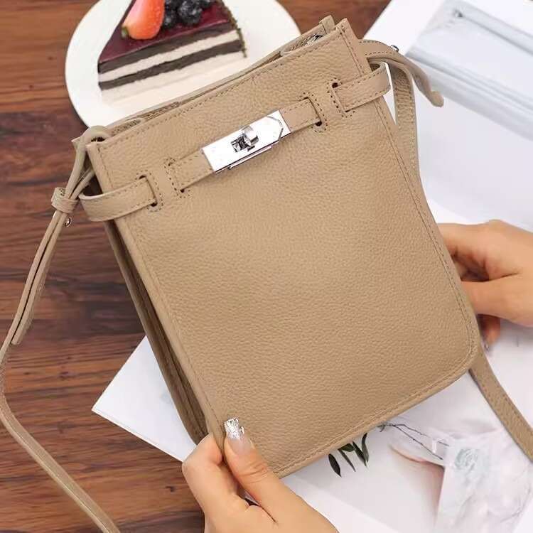 High-end Exquisite Genuine Leather Women's Spring Summer Crossbody Small Phone Top Layer Cowhide Simple Casual Versatile Shoulder Bag