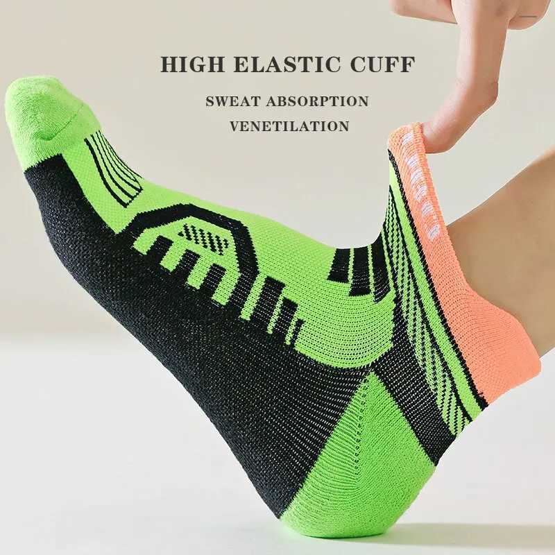 3 Pairs/Lot Men Low Cut Fitness Socks Professional Men Basketball Socks Breathable Thin Cycling Travel Socks For Men X250725