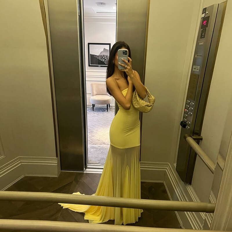 2025 Spring New Women's Solid Color Slim Fit High Waist Fashion Off-Shoulder Tube Dress 506