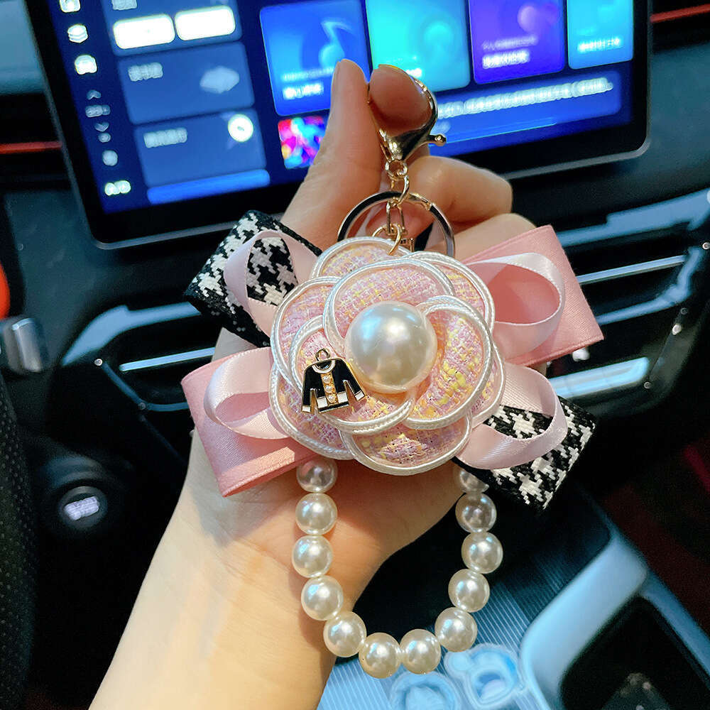 Fragrant Camellia Keychain Bowknot Pearl Bag Chain French Classic Fabric Car Gift Pendant