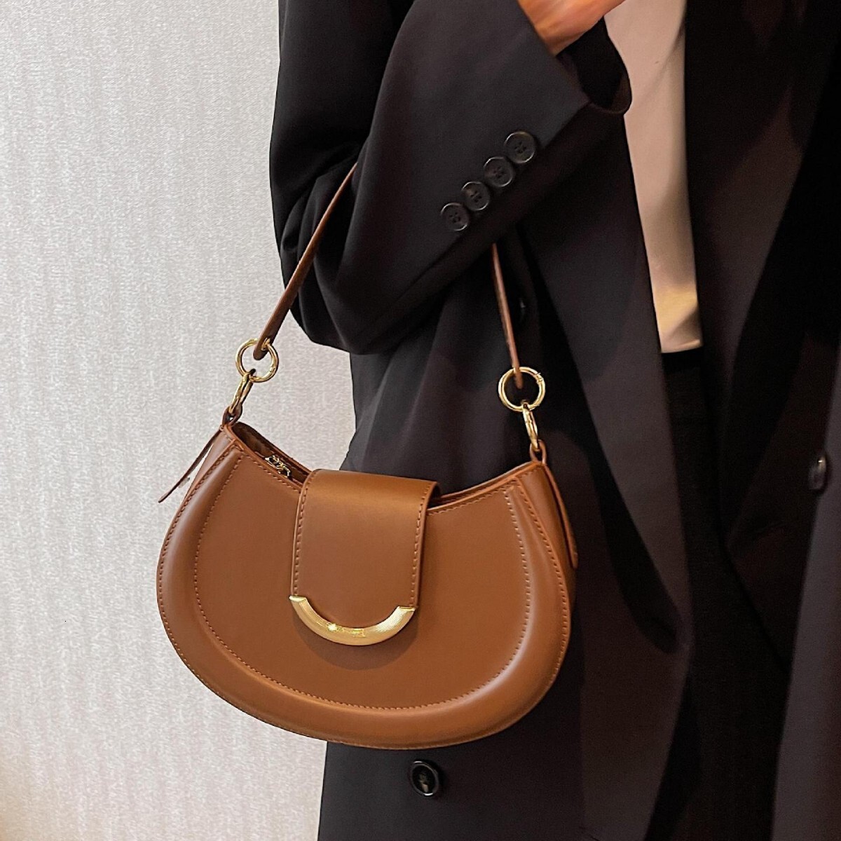 women's 2025 Summer New Women's Crossbody Bag Korean Style Niche Design Saddle Bag New Casual Fashion Retro Commuting Bag Summer New Women&#