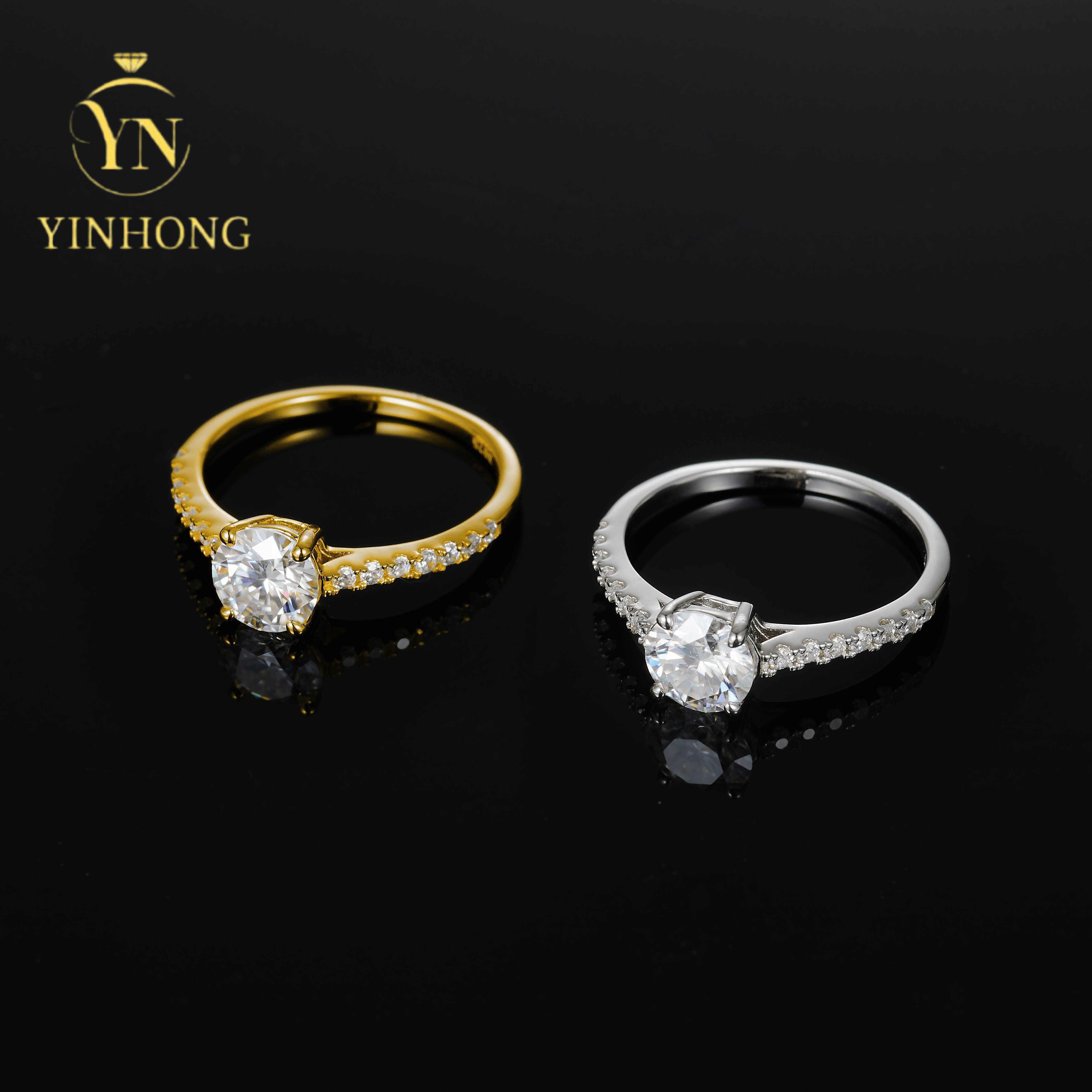 Wholesale Zircon and Moissanite Diamond Four-claw Ring for Wedding Engagement 925 Sterling Silver Rings