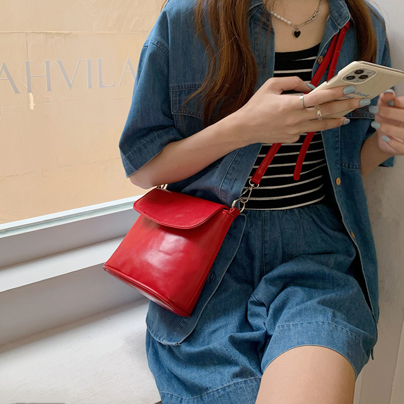 2025 summer new women's shoulder handbag new Korean style niche design texture solid color women's crossbody bag new women's crossbody 