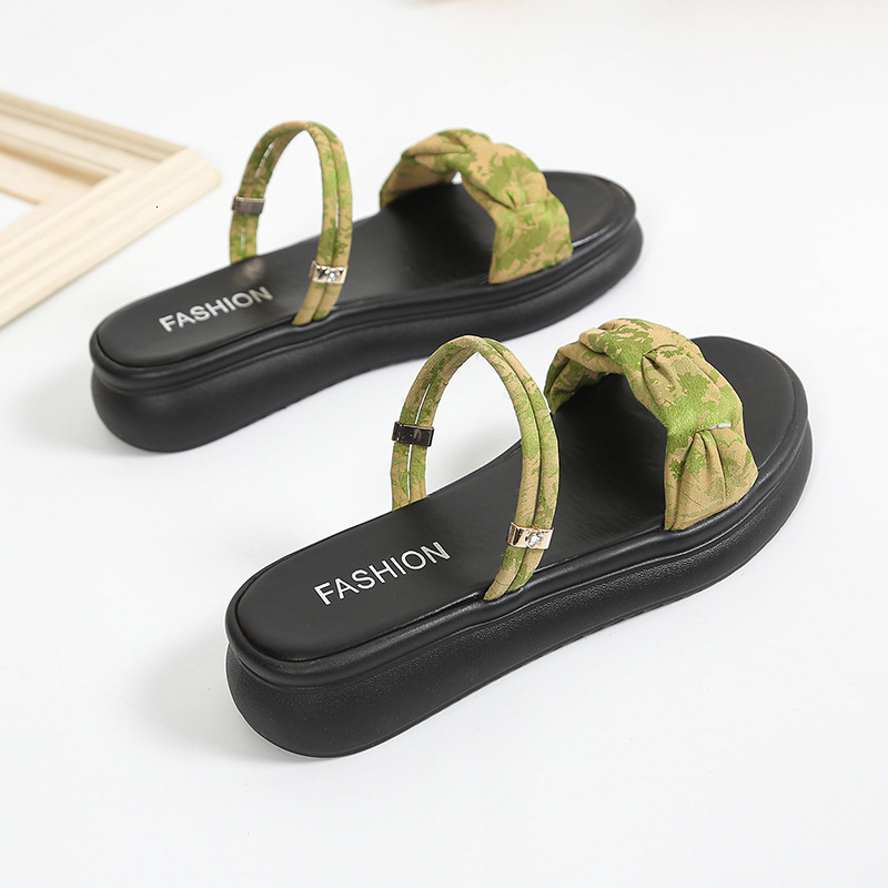 Ddmysports Chinese Style Thick Soled Slippers For Women New Summer Outdoor Fashionable Loose Beach Sandals To Match Dresses Outdoor Shoes