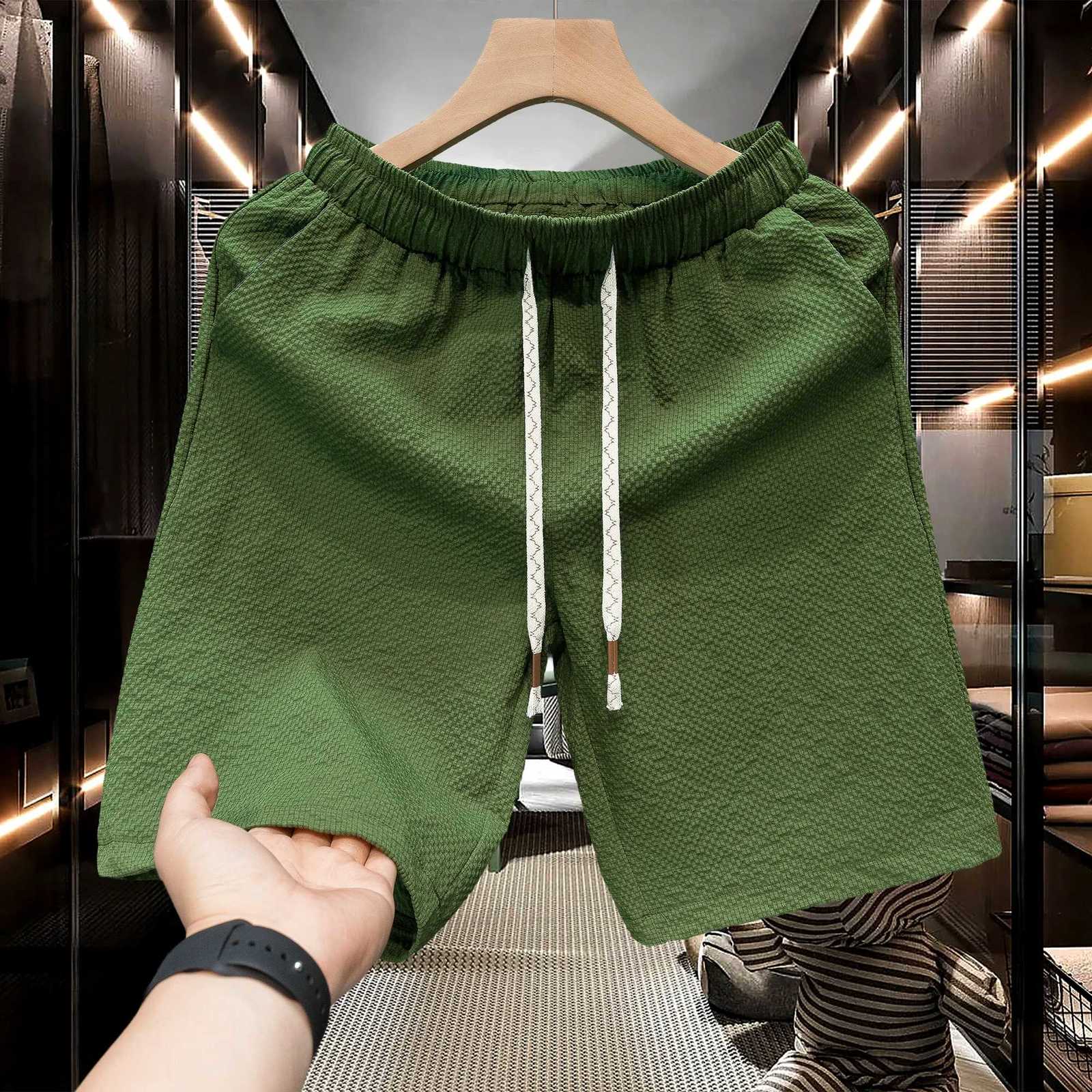 5XL Summer Mens Shorts with Grid Bubble Cotton Texture Fabric Quarter Length Pants Quick Drying Sports and Leisure Shorts W250724