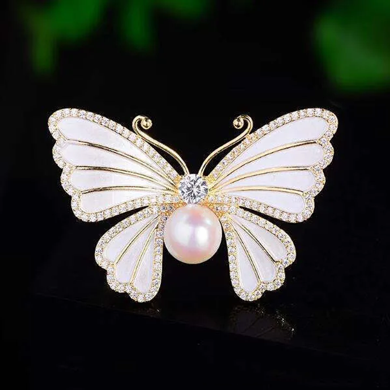 Butterfly Brooch for Women High-End Niche Elegant Pin Fixed Clothing Suit Pearl Accessory