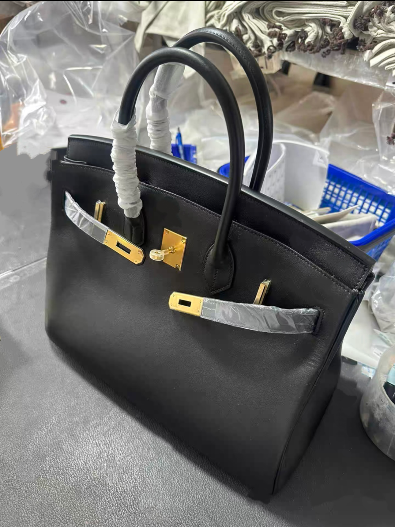 Designer bag Luxury Bag womens handbag 25cm 30cm 35cm genuine leather handmade lock zipper pocket fashionable shoulder bag high-quality 10a