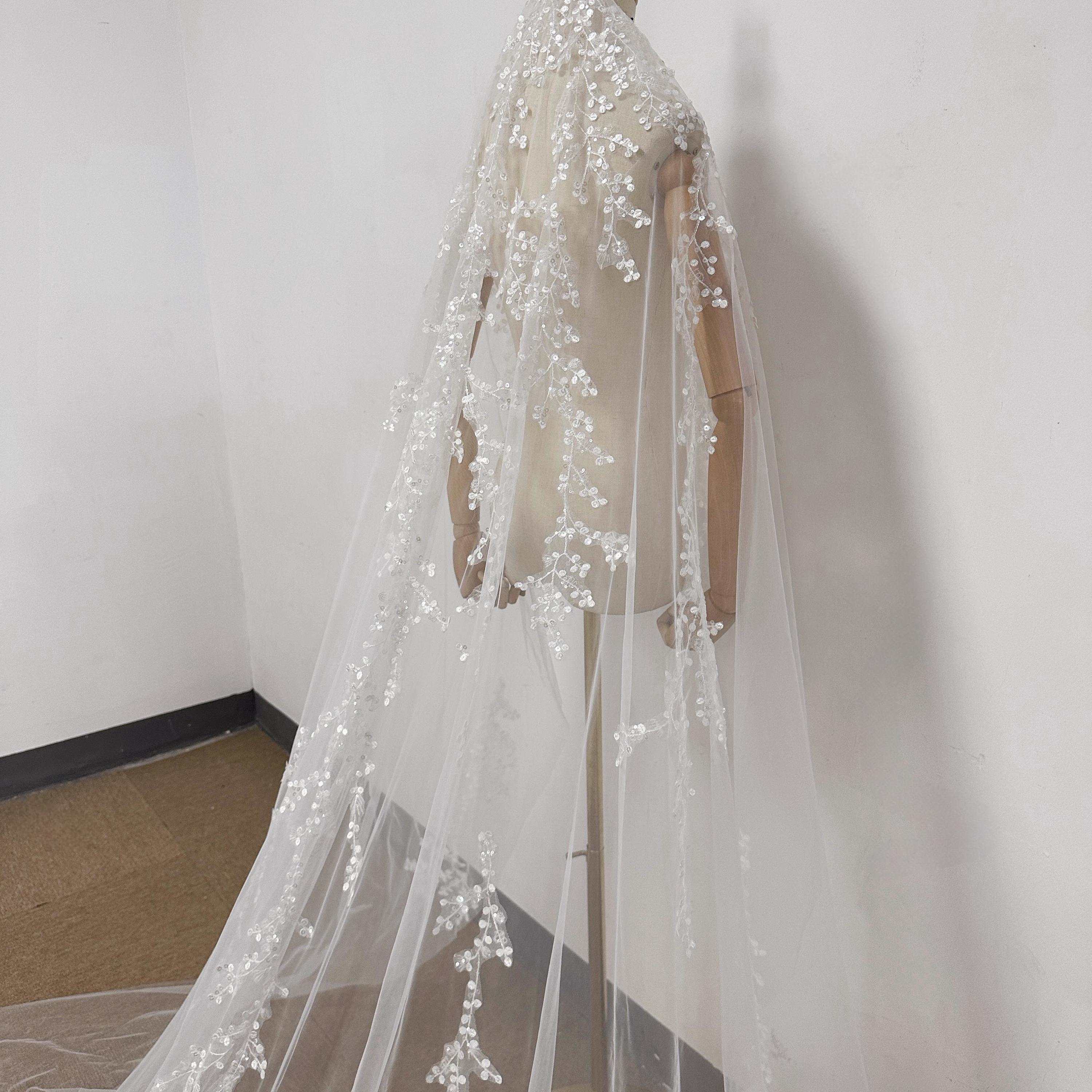 Romantic Bride Veils One Layers 3M Long Cathedral Appliques Lace Edge Sequin With Comb Wedding Veils Customized