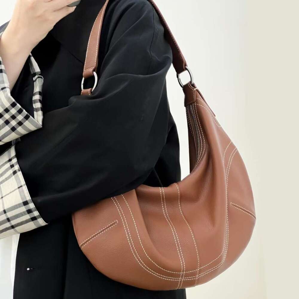 Designer Bag Tote Shoulder Bag Genuine Leather Women S High End Underarm Niche Pea Large Capacity New Crossbody Pleated Saddle
