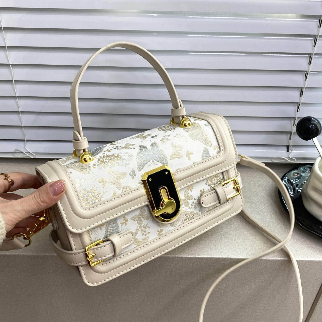 Luxury Brand Designer Bag Small Square Bag For Women New 2025 Light Luxury Fashion Handbag Textured Single Shoulder Trendy Versatile Crossbody Evening