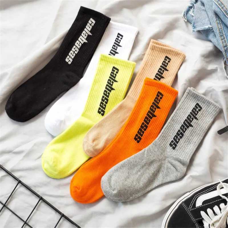 Fashion Men Women Sports SOCKS Chroma Letter Coconut Cotton Sock Basketball Streetwear Harajuku SOCKS X250725