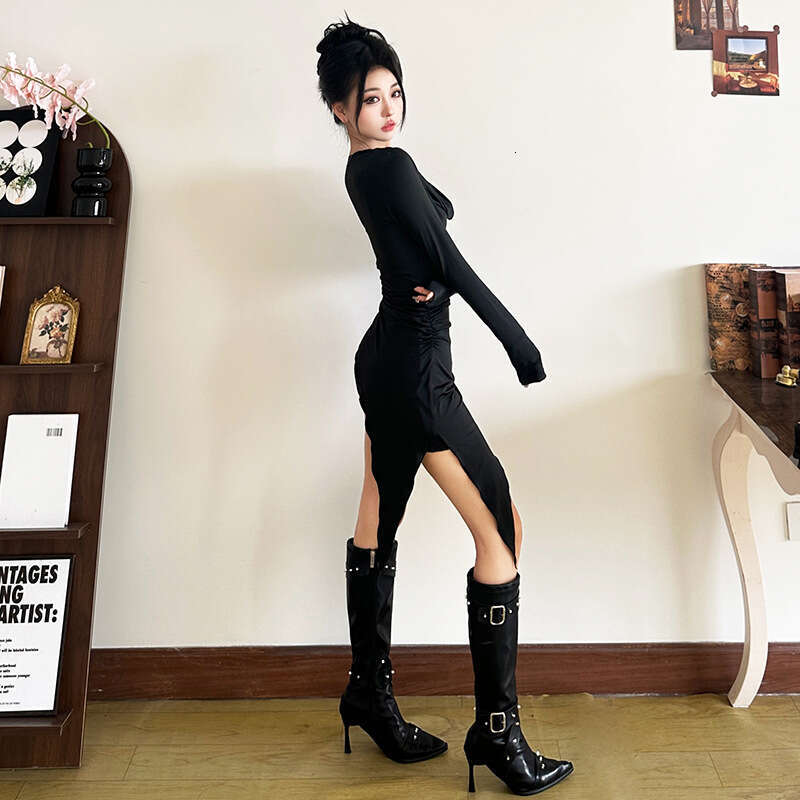 2025 Spring New Women's Solid Color Slim Fit Fashion Square Neck Long Sleeve Irregular Dress 813