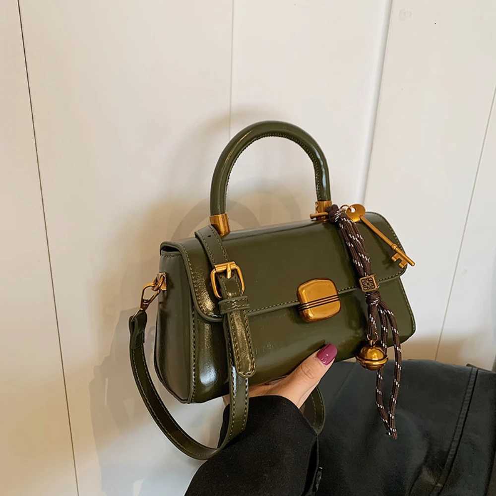 2025 Wen Burgundy Bag Fi New Solid Crossbody Bags Light Luxury Glossy Versatile Zipper Buckle Single Shoulder Packs Y250725