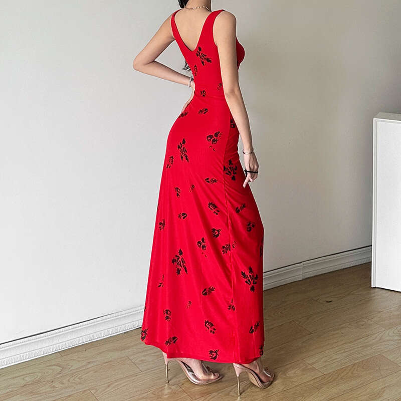 2024 Summer New Women's Solid Color Slim High Waist Street Fashion V-neck Sleeveless Dress 48b